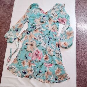 Rare Edition girls floral dress, ruffles, balloon sleeves.